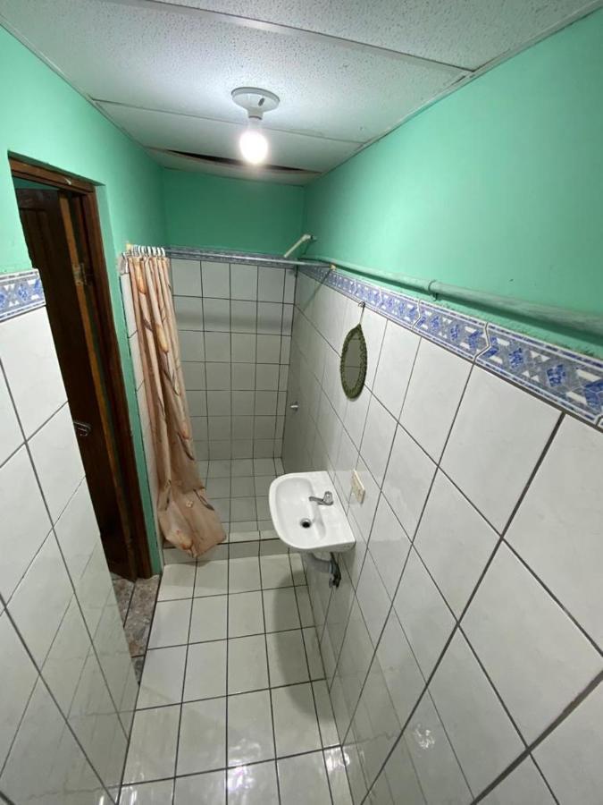 Hospedaje Catalinass Liberia Quarto foto